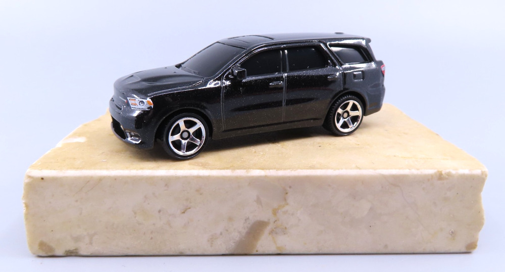 Matchbox 2018 DODGE Durango Black 5/102 SUV 1:64 Diecast Mattel Loose